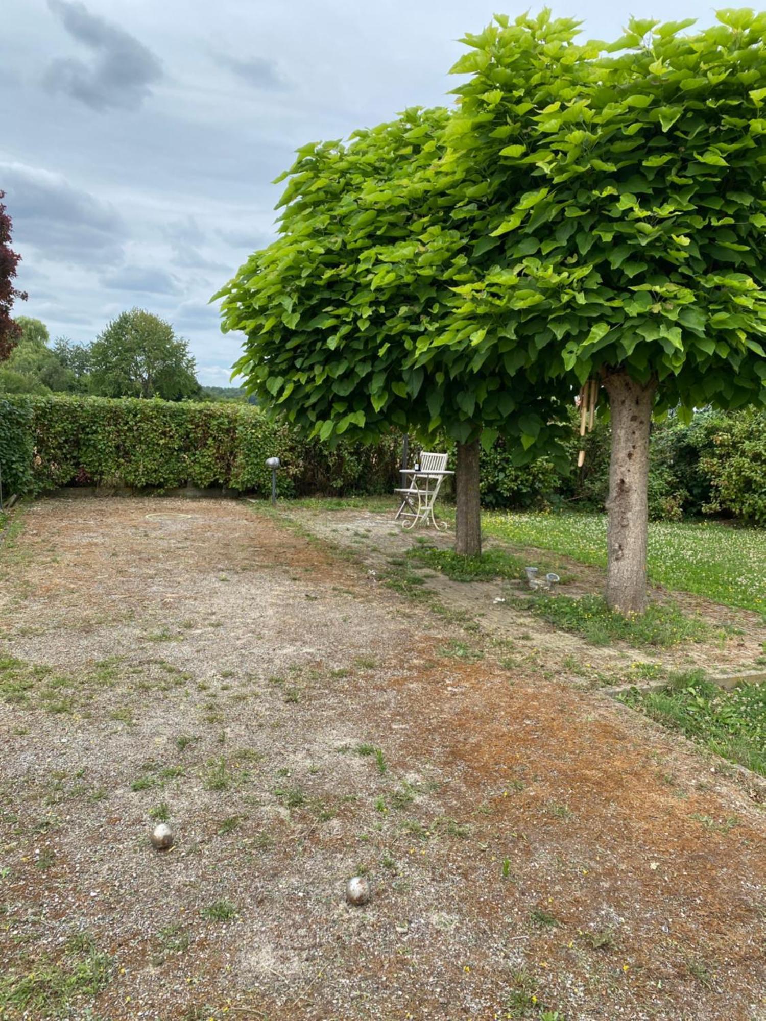 Bed and Breakfast La Clé des Champs Jodoigne Esterno foto